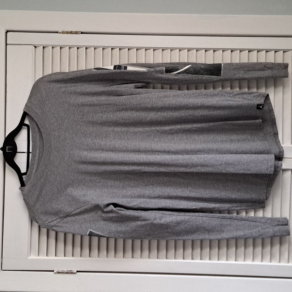 Jordan long sleeve T-shirt.